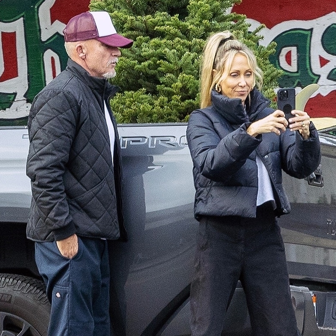See Tish Cyrus & Dominic Purcell Prepare for Their First Xmas Together